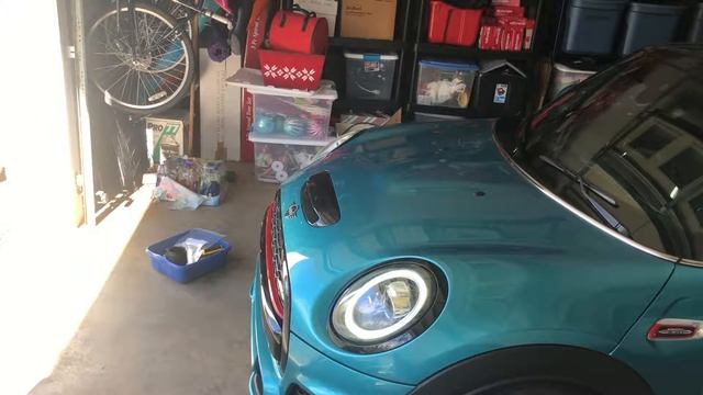 MINI Cooper JCW F57 Eventuri Intake with Functional Hood Scoop Video 2 Hood Closed смотреть онлайн