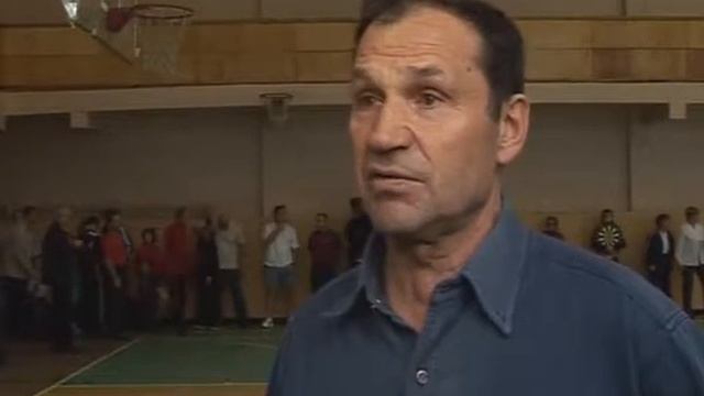 Белые воротнички - на спортивную форму. смотреть онлайн