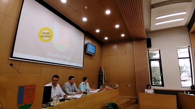 Награждаване на призьорите от Европейското първенство по шотокан от карате клуб *Атнес* смотреть онлайн