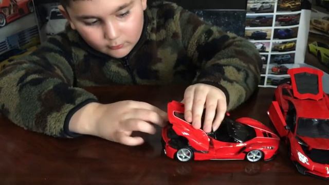 Reviewing two Red 1/24 Ferrari LaFerrari and Lamborghini Aventador смотреть онлайн