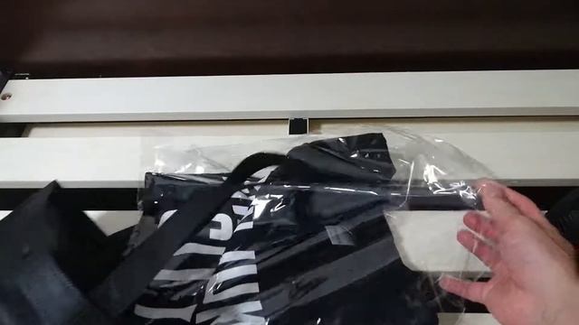 ニューエラとノースフェイスでキャップをゲット。