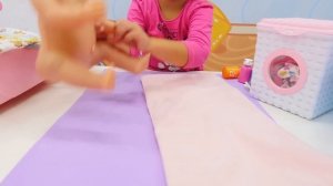 Видео для девочек. Купаем Беби Бон Эмили