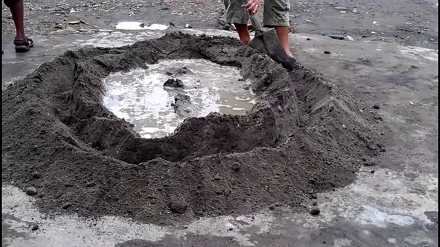 How To Mix Cement and Gravel Manually смотреть онлайн