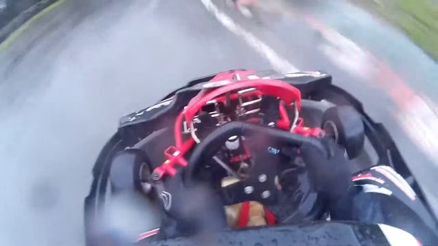 Karting at Q leisure in the wet Part 1 смотреть онлайн