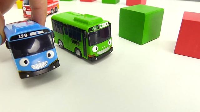 Автобус Тайо. Пожарная и Скорая. Игрушки для детей смотреть онлайн