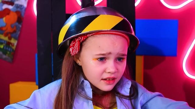 Экстремальные прятки от CATNAP! Мой отчим - CATNAP! Smiling Critters из Poppy Playtime 3!