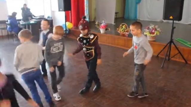 Наурыз 3 "Д", Экибастуз 6 школа смотреть онлайн