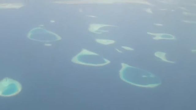 Мальдивы с высоты птичьего полета.MPG смотреть онлайн