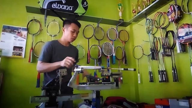 Pasang senar raket badminton Kebumen смотреть онлайн