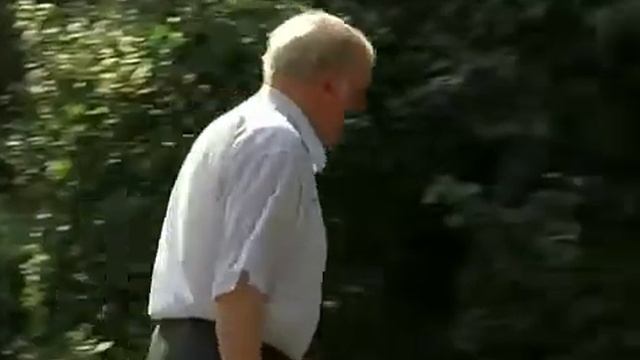 Ворошиловский стрелок. Как дед расправился с наглым чиновником смотреть онлайн