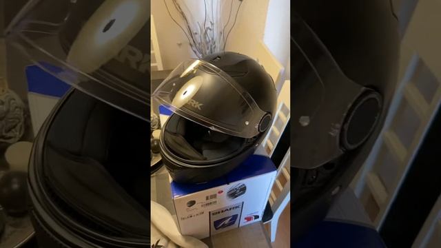 Shark Spartan Black Mate Mi Primer Casco 🪖 #shorts