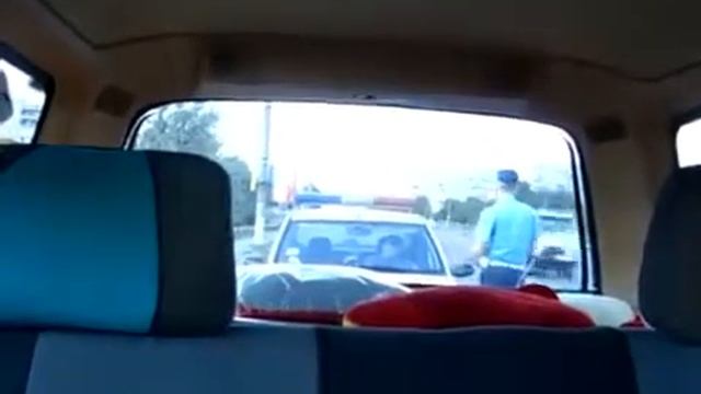 ДПС ГАИ, проезд на запрещающий сигнал светофора =)