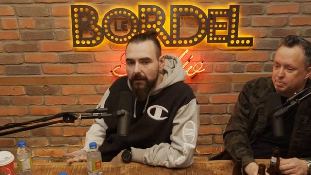 Top categories | 2 Drink Minimum Clip смотреть онлайн