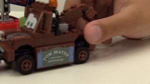 Гонки на машинах: Маквин против Мисс Крошки