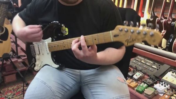 Обзор электрогитары Fender Stratocaster Standard HSS Black Mexico 2009 | SKIFMUSIC.RU