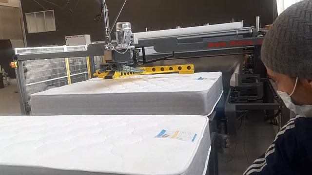 Осмотр и упаковка матраса смотреть онлайн
