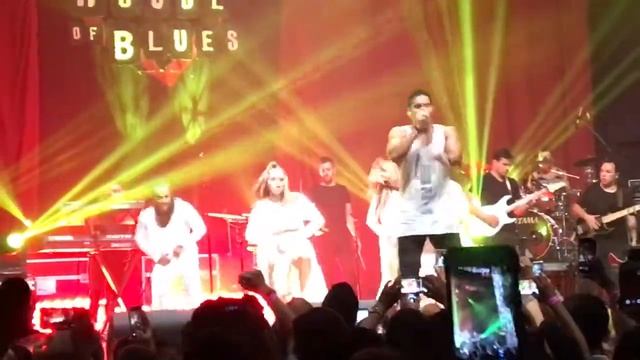 Andas en mi cabeza " chino nacho en vivo, Dallas tx смотреть онлайн