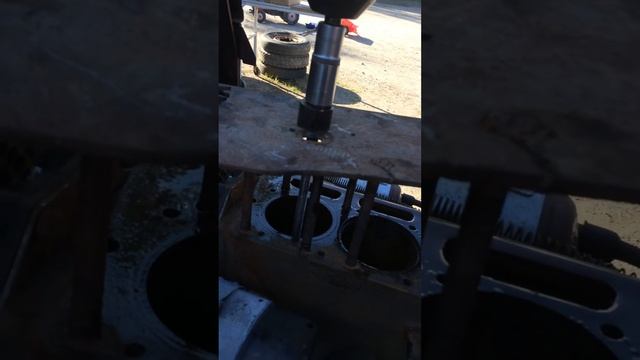 demontering av våta foder volvo t24 смотреть онлайн