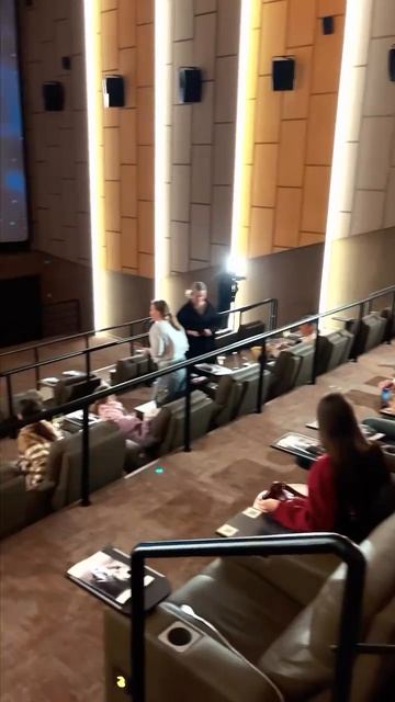 Премьера большого, но не совсем популярного 🎥 кино