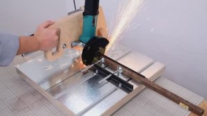 Делаем подставку для болгарки с механизмом скольжения и линейной направляющей