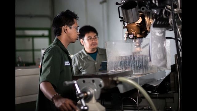 How to Start a Machine Shop Business | Free Machine Shop Business Plan Template Included смотреть онлайн
