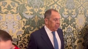 Лавров: "Нафиг я сюда пришёл?" Довели