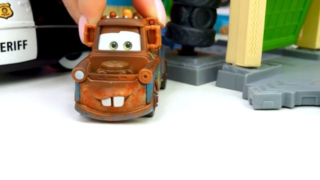 Бутерброд Маквин для супер машинок! Кулинария для детей и веселые рецепты – готовим с игрушками смотреть онлайн