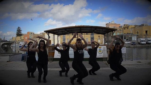 DANCE COMPLEX coreografie Laura Margiotta waacking#style#girls##openday#mazara# смотреть онлайн