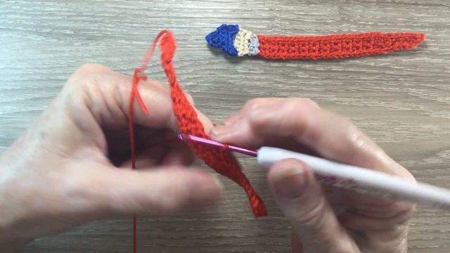 Crochet Paintbrush Tutorial - Crochet Applique Tutorial смотреть онлайн