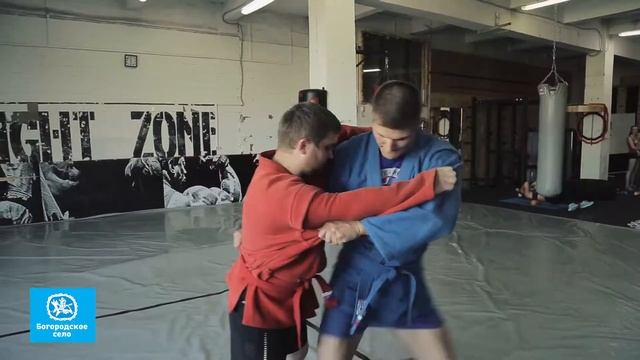 Настоящие мужчины пьют настоящее Богородское молоко смотреть онлайн