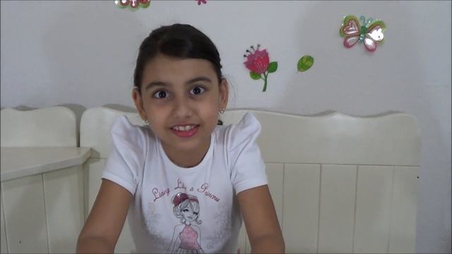 BRINCANDO DE MASTERCHEF - Cake Pop - Bolo No Palito - Julia Moraes