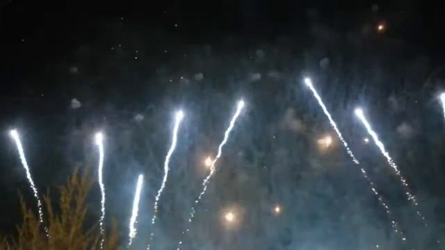 Новогодний салют Алматы. Площадь Республики. Встреча 2016 года смотреть онлайн