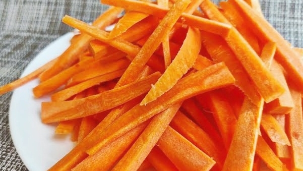 Как нарезать морковь для плова. смотреть онлайн