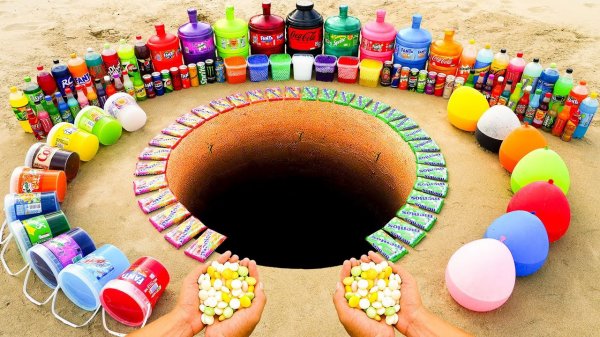 Эксперимент: воздушные шары с газировкой, гигантская кока-кола, фанта, спрайт, чупа-чупс и ментос по