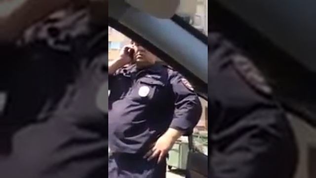 Полицейский Если хочешь, можем обострить! смотреть онлайн