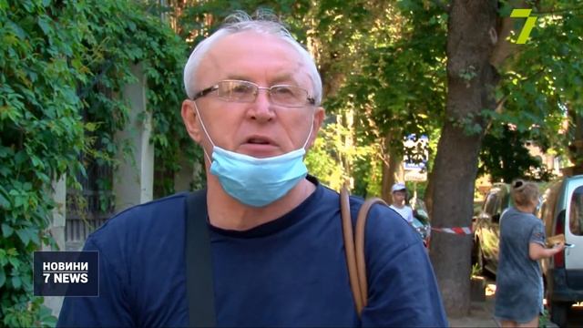 В обваленому будинку на Ясній, 10, з’явилася нова тріщина смотреть онлайн