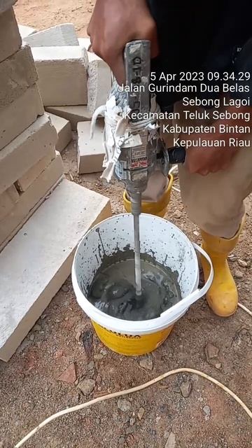 Process of Grouting Steel Column (Part 1/2) смотреть онлайн