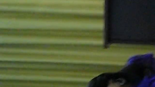 Казашка поет Love Song