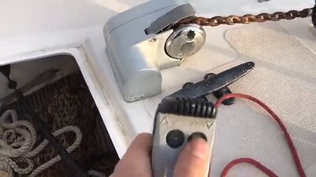 Anchoring with Electric Windlass смотреть онлайн