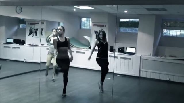 Julia Lapina Go Go Class