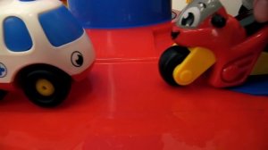 Машины -Помощники - Мотоцикл, скорая помощь, эвакуатор