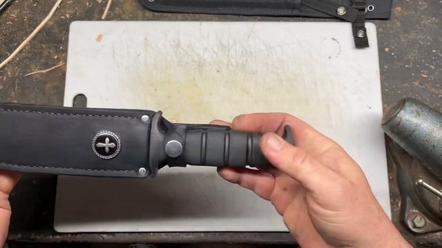 Quick sheath updated on my Ontario SP6 fighting knife смотреть онлайн