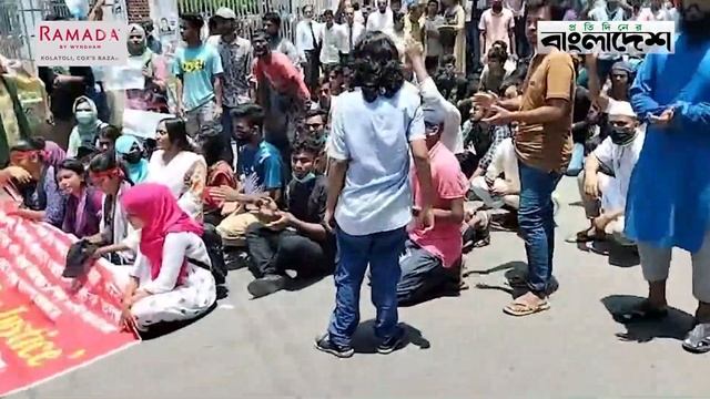 বরিশালে নারীদের ওপর পুলিশের লা'ঠি'চা'র্জ, আটক ২৫ | Barisal | Quota Movement | Students | Woman | PB смотреть онлайн