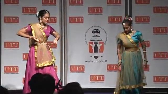 INDIA IN CARNIVAL смотреть онлайн