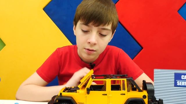 Человек Паук едет на миссию на велосипеде! Игрушки машинки в Автомастерской. Чиним машину героя! смотреть онлайн