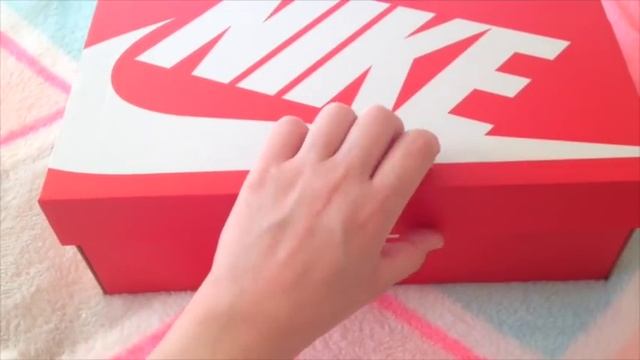 **ASMR** Unboxing A Package | ASMR Sound Triggers **Soft Spoken** смотреть онлайн
