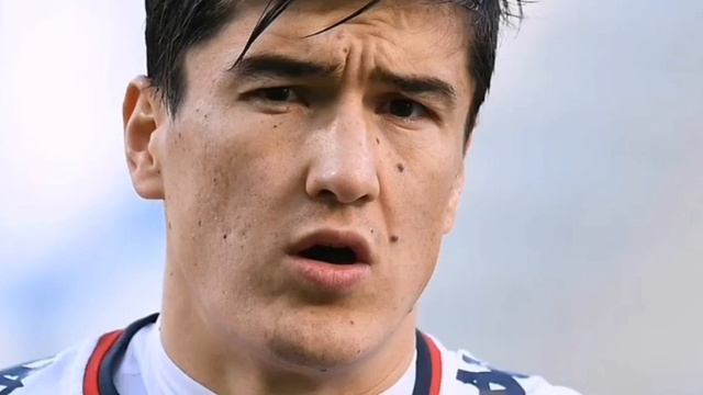 Элдор Шомуродов в матче Наполи Дженоа травма Eldor Shomurodov injury смотреть онлайн