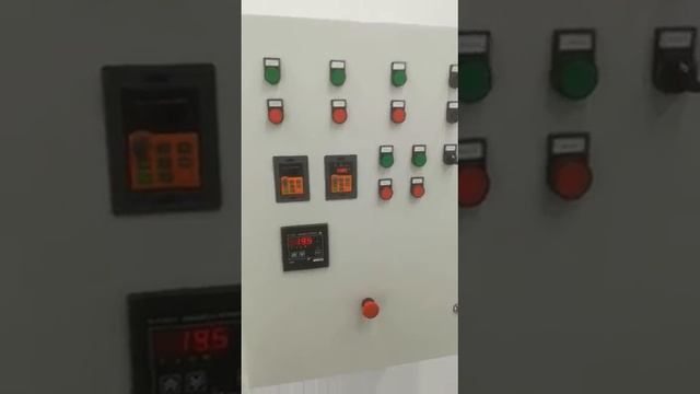 КУЛИБИН. Участок покраски музыкальных инструментов. смотреть онлайн