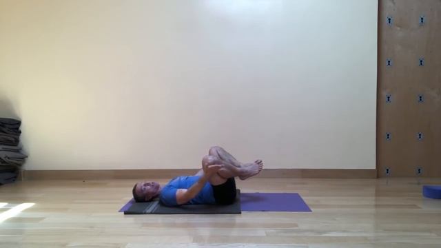 Baxter Bell Yoga: Mini Vinyasa 80: Reclining Vinyasa 1 and 2 for Back Health смотреть онлайн