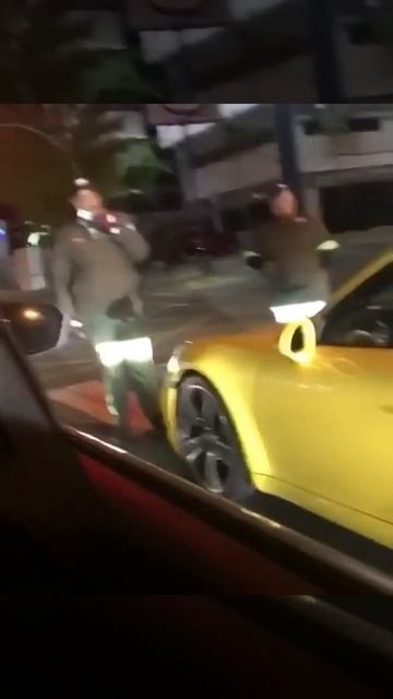 Porsche se da a la fuga a agente de la Digesett en la Abraham Lincoln Santo Domingo/Hyperautos_Rd смотреть онлайн